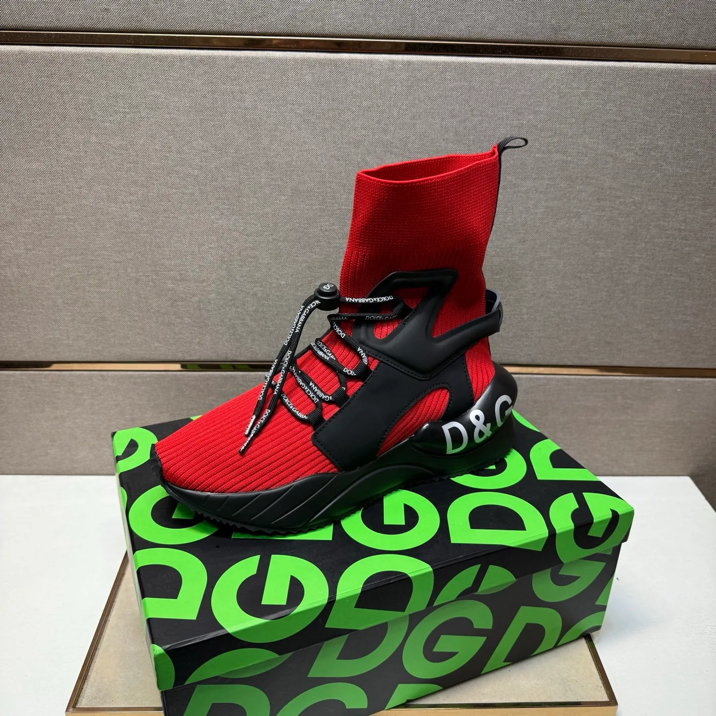 ⬛️Men's men's shoes💰p420【DG～】couple casual shoes 2025z cabinet sales simultaneously 🔶Size: 36-44 #️⃣ 🔷2 colors🔜The upper is made of multi-material splicing➕Mesh lining, comfortable and breathable, sole: original comfortable and wear-resistant outsole, ⚠️real thing📱photographed🎬real thing is better📢📢📢